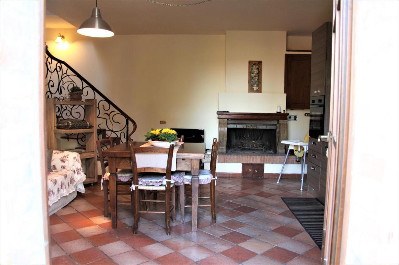 Claudia Vacanza Toscana - Appartamento Nocciolo- 10 Min Da Siena Malignano Eksteriør bilde